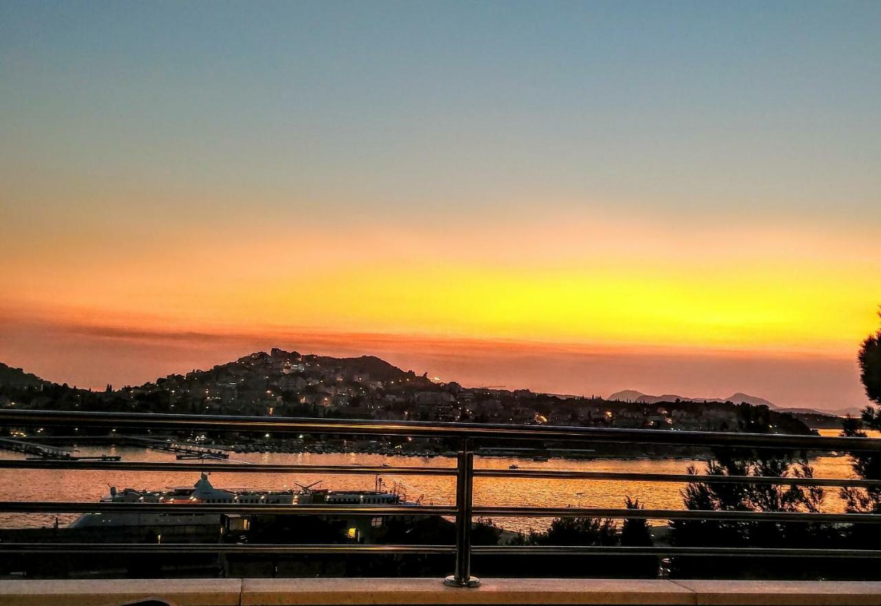 Beautiful 2 Bedroom 2 Bathroom Sea View, Free Parking 杜布罗夫尼克 外观 照片